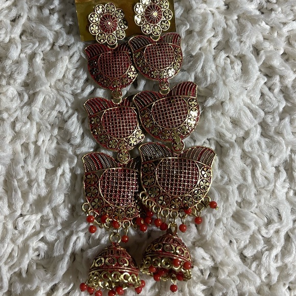 Earrings - Picture 1 of 1